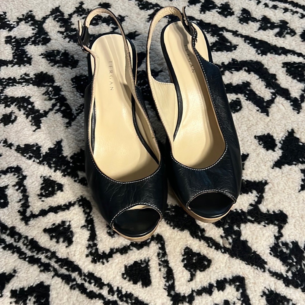 Terran black goat leather wedges.  Hand made in Turkey size euro 39